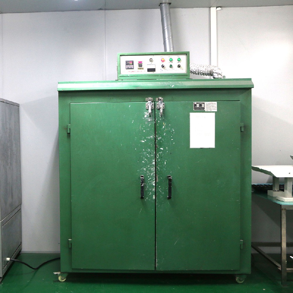烤箱及UV機